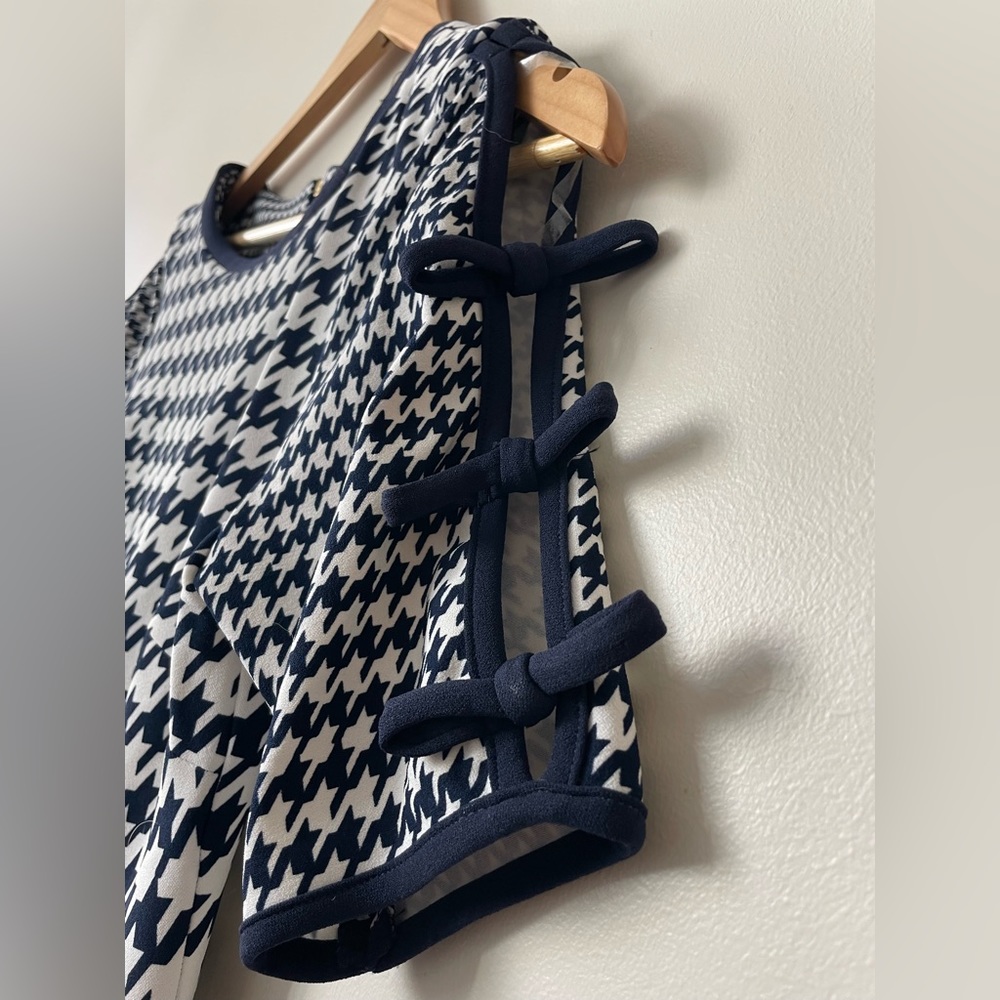 💰 5$ OFF-Houndstooth with unique arm cutout